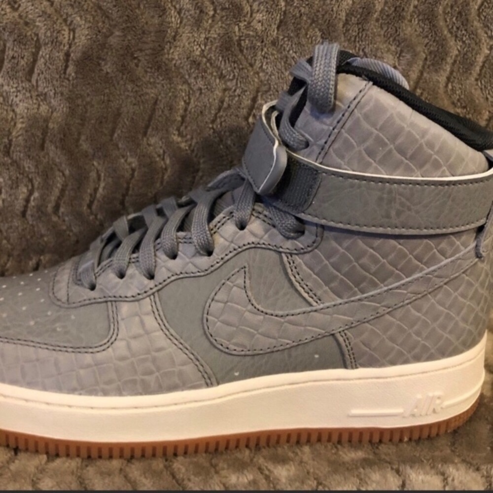 Nike Air Force 1 (AF1) 1Hi Premium